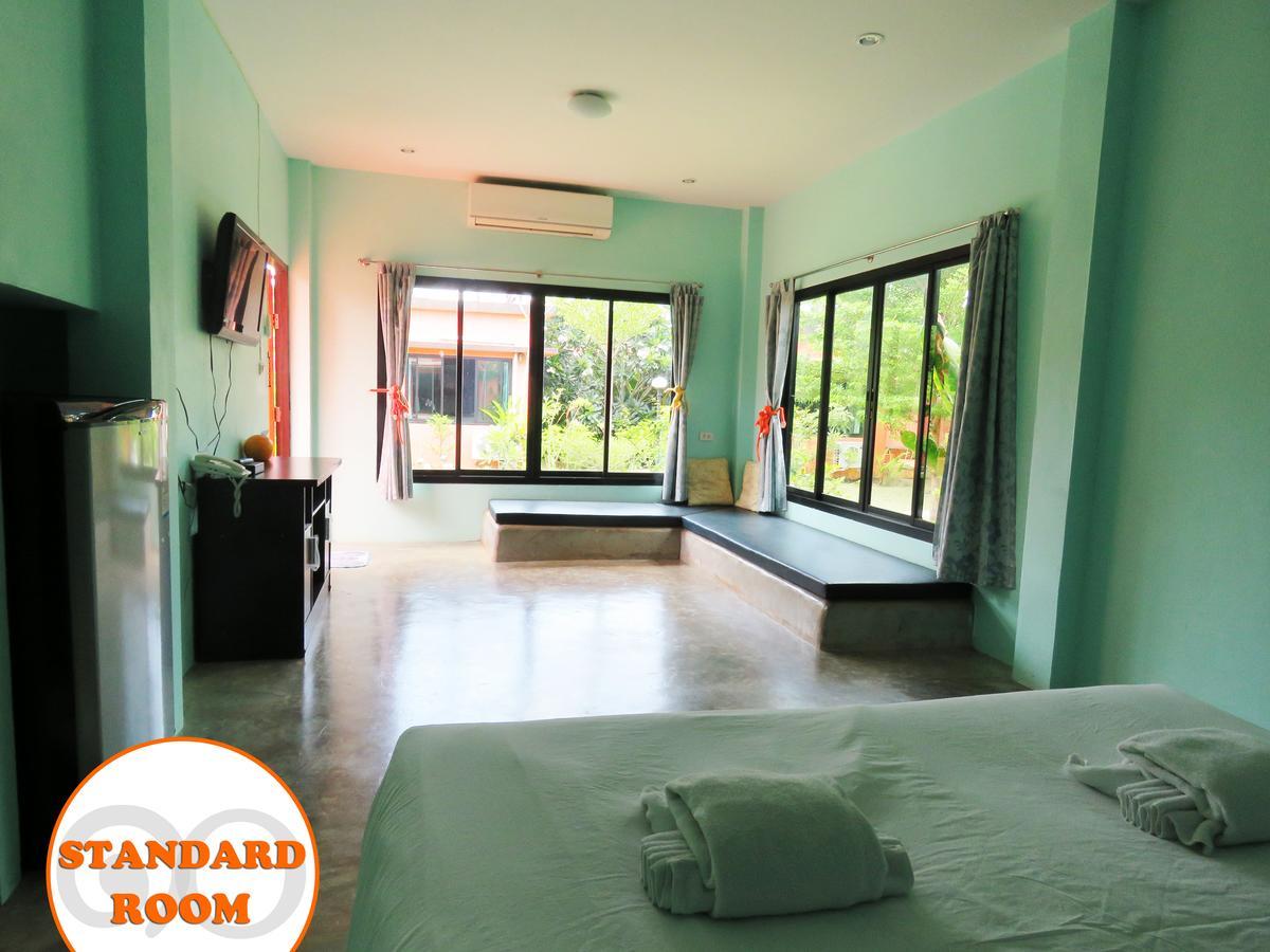 10 Billion Resort Samut Songkhram Exteriör bild